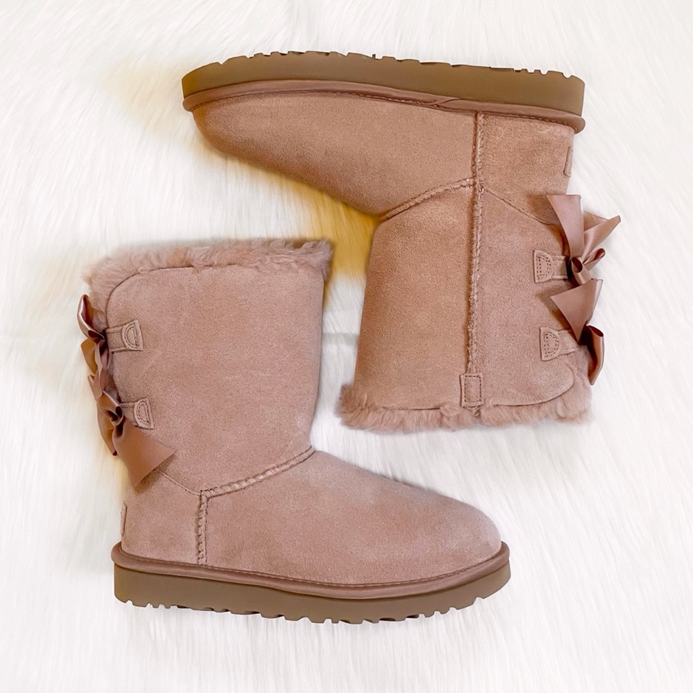 UGG Bailey Bow Satin Boots In Arroyo - Picture 5 of 7